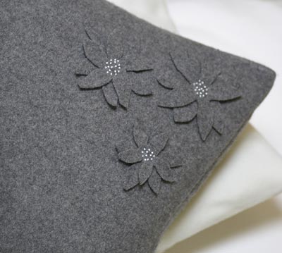 felt-cushion