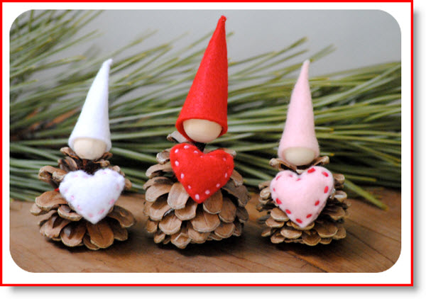 Valentine Gnome & Heart Pin